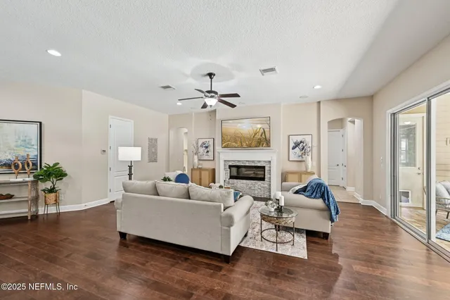 $899,900 | 2513 Riley Oaks Trail, Jacksonville, FL 32223