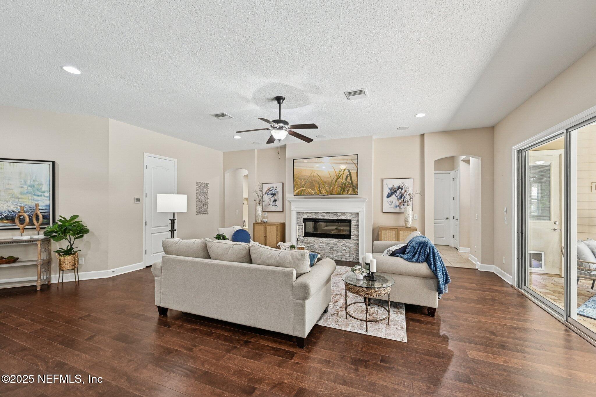 2513 Riley Oaks Trail Jacksonville, FL 32223 - Photo 13 of 64 9-web-or-mls-Riley Oaks Trl-S0208-009