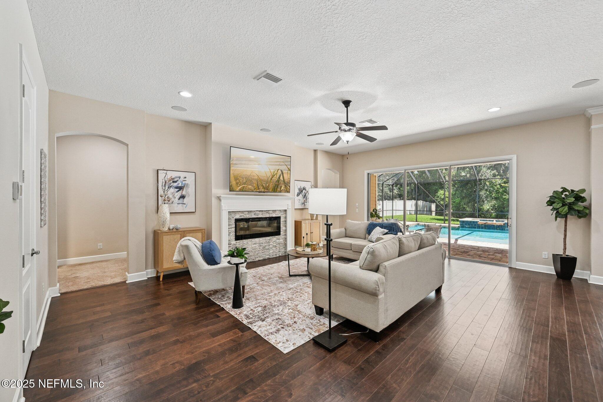 2513 Riley Oaks Trail Jacksonville, FL 32223 - Photo 16 of 64 12-web-or-mls-Riley Oaks Trl-S0208-012