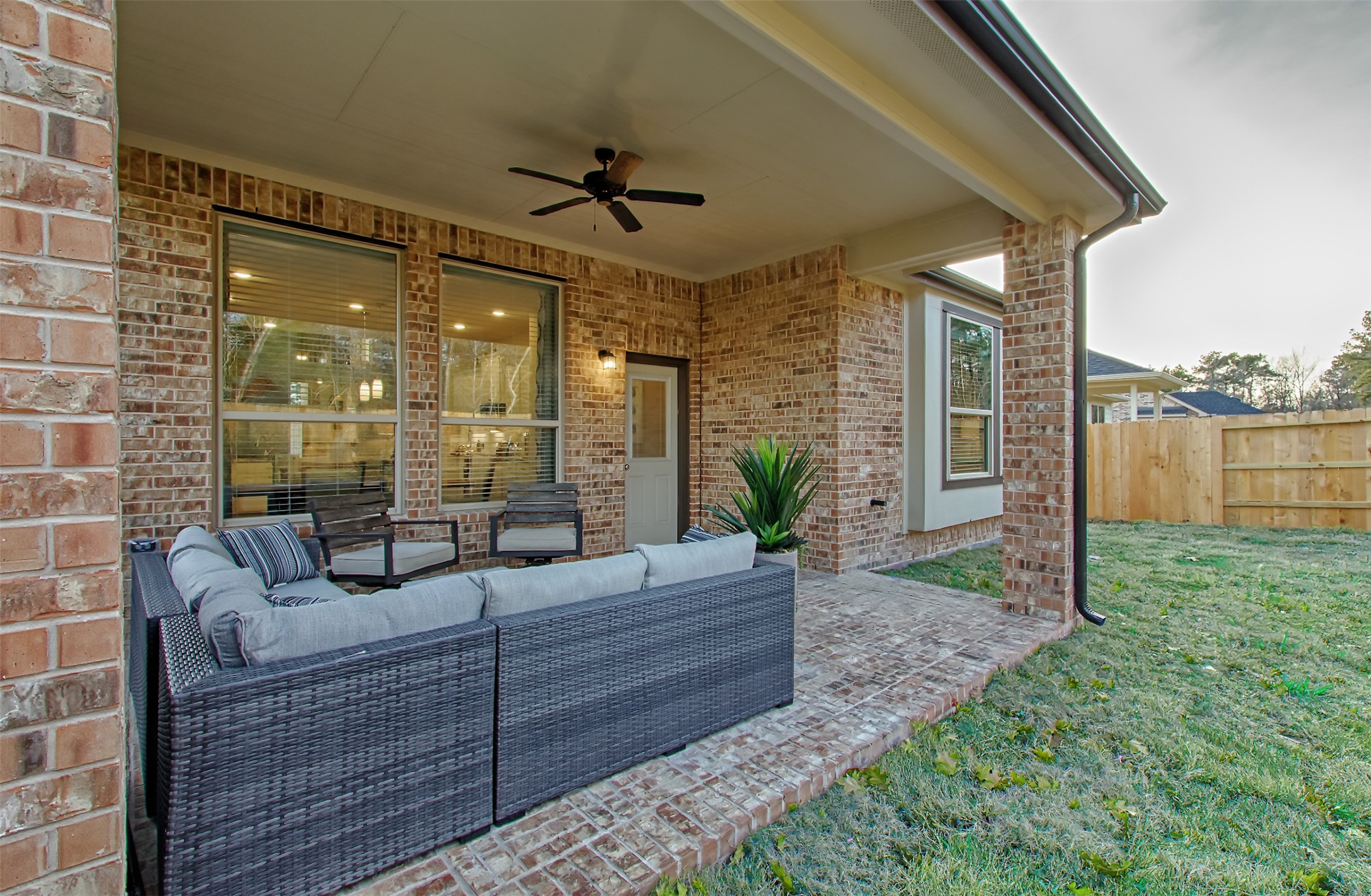 12102 Maple Court Santa Fe, TX 77510 - Photo 39 of 45 **Photos are representative - not of actual home**