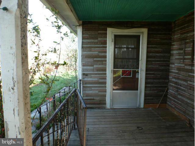 271 Fairview Road Gore, VA 22637 - Photo 24 of 29 a view of a balcony