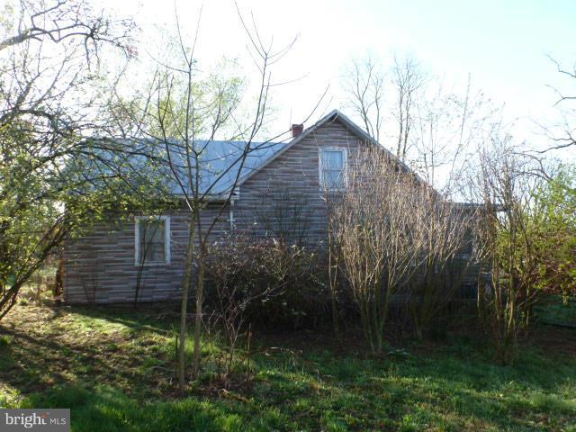271 Fairview Road Gore, VA 22637 - Photo 26 of 29 a backyard of a house with lots of green space