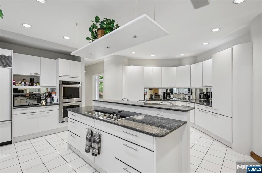 830 Shore Drive Butler, NJ 07405 - Photo 19 of 43