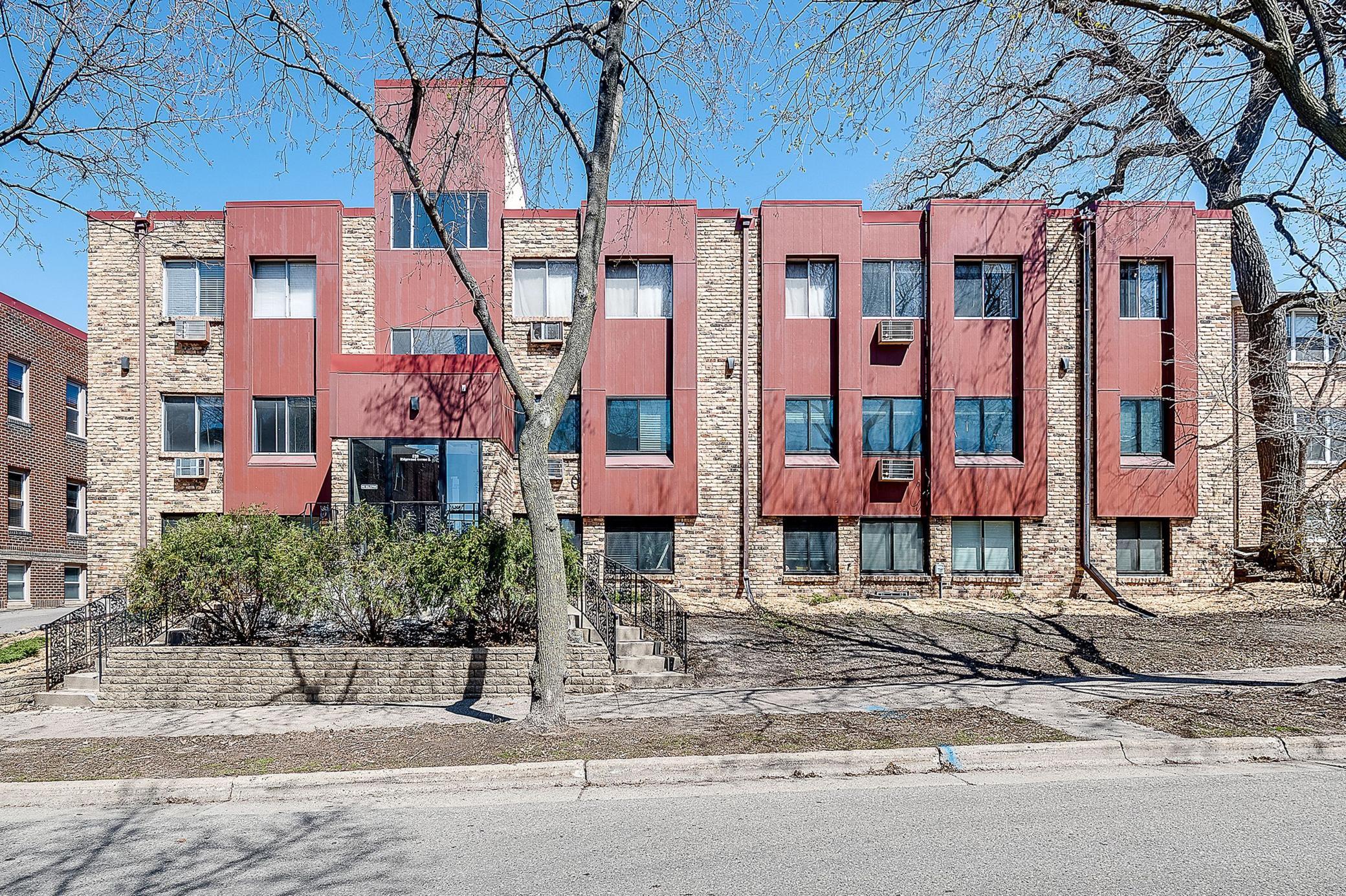 520 Ridgewood Avenue, Unit 206 Minneapolis, MN 55403 - Photo 1 of 1 Gallery Image 1