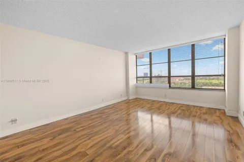 $295,000 | 600 Three Islands Boulevard, Unit 1008, Hallandale Beach, FL 33009