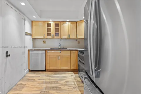 $295,000 | 600 Three Islands Boulevard, Unit 1008, Hallandale Beach, FL 33009