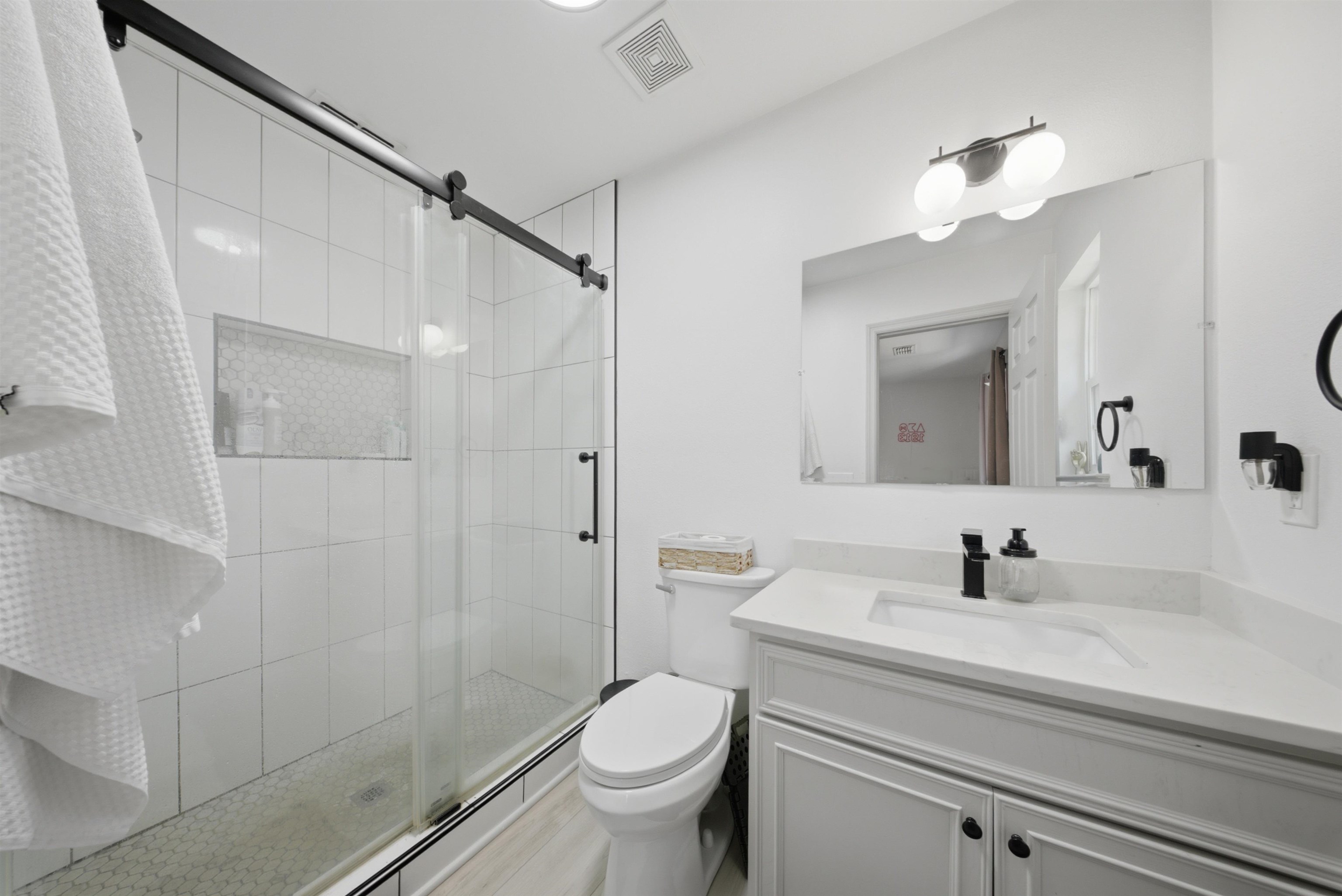 2401 Jackson Bluff Road Tallahassee, FL 32304 - Photo 10 of 12 Gallery Image 10