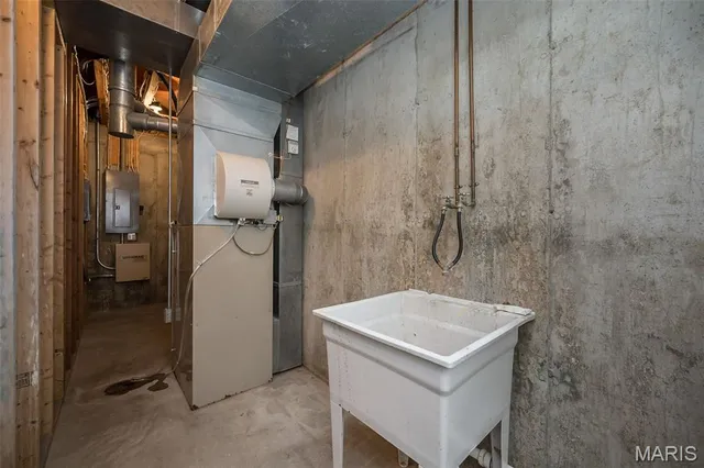 $574,900 | 51 Blackthorn Drive, Crestwood, MO 63123