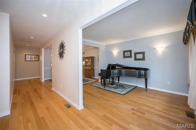 $574,900 | 51 Blackthorn Drive, Crestwood, MO 63123