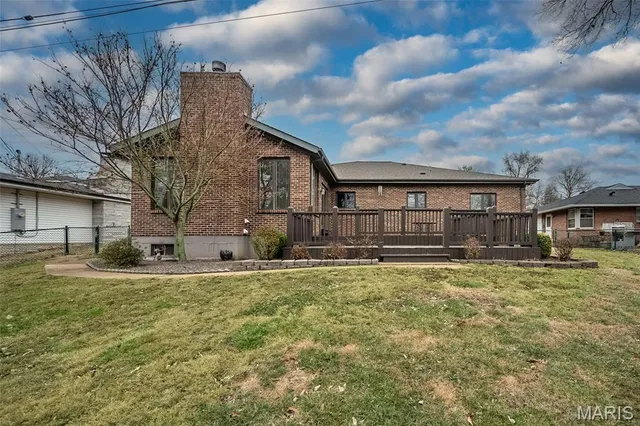 $574,900 | 51 Blackthorn Drive, Crestwood, MO 63123