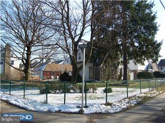 123 Powell Road Springfield, PA 19064 - Photo 2 of 12 Exterior Side