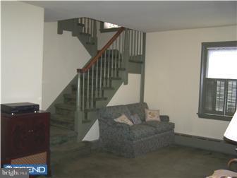 123 Powell Road Springfield, PA 19064 - Photo 9 of 12 Living Room