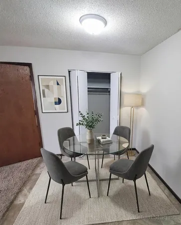 $775 | 725 South 9th Street, Unit 6, Bird Island, MN 55310