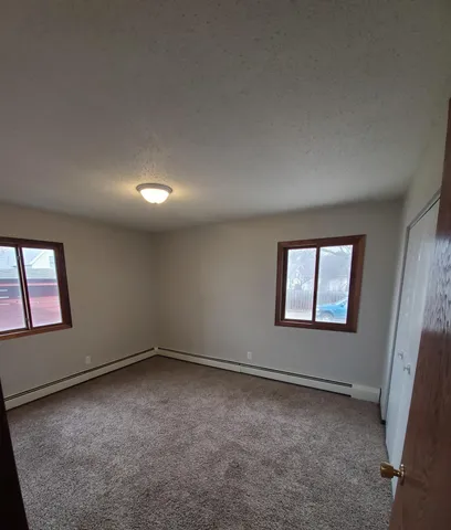 $775 | 725 South 9th Street, Unit 6, Bird Island, MN 55310