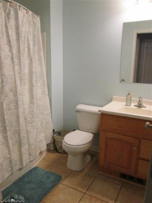 328 Rader Lane Muskegon, MI 49442 - Photo 18 of 22 Bathroom2