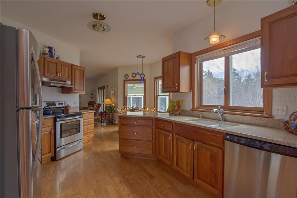 80 Old Field Road Yarmouth, ME 04096 - Photo 8 of 33 Great layout for entertaining with...