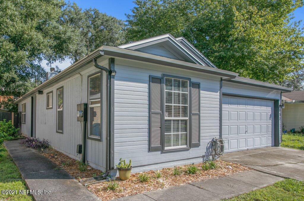 937 Gavagan Road Jacksonville, FL 32233 - Photo 2 of 28 Front Exterior