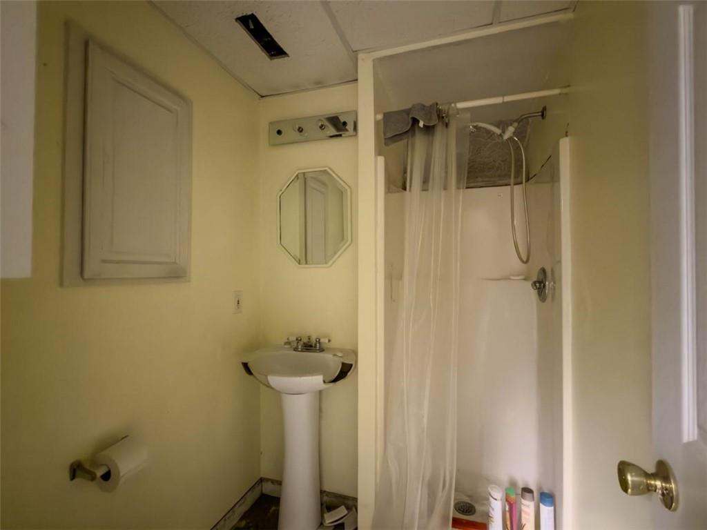 4736 Bridgewater Drive Southwest Lilburn, GA 30047 - Photo 23 of 27