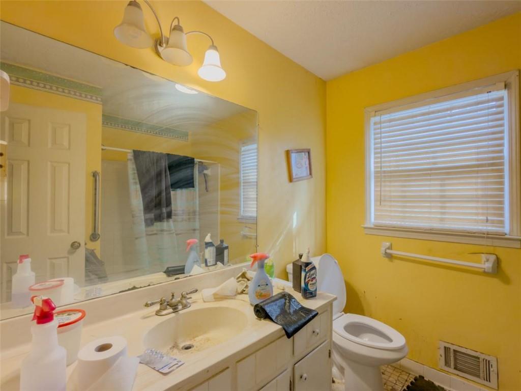 4736 Bridgewater Drive Southwest Lilburn, GA 30047 - Photo 10 of 27