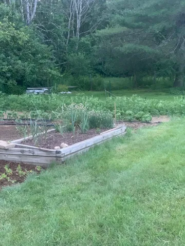 $2,600 | 293 Bear Hill Road, Unit 1, Loudon, NH 03307