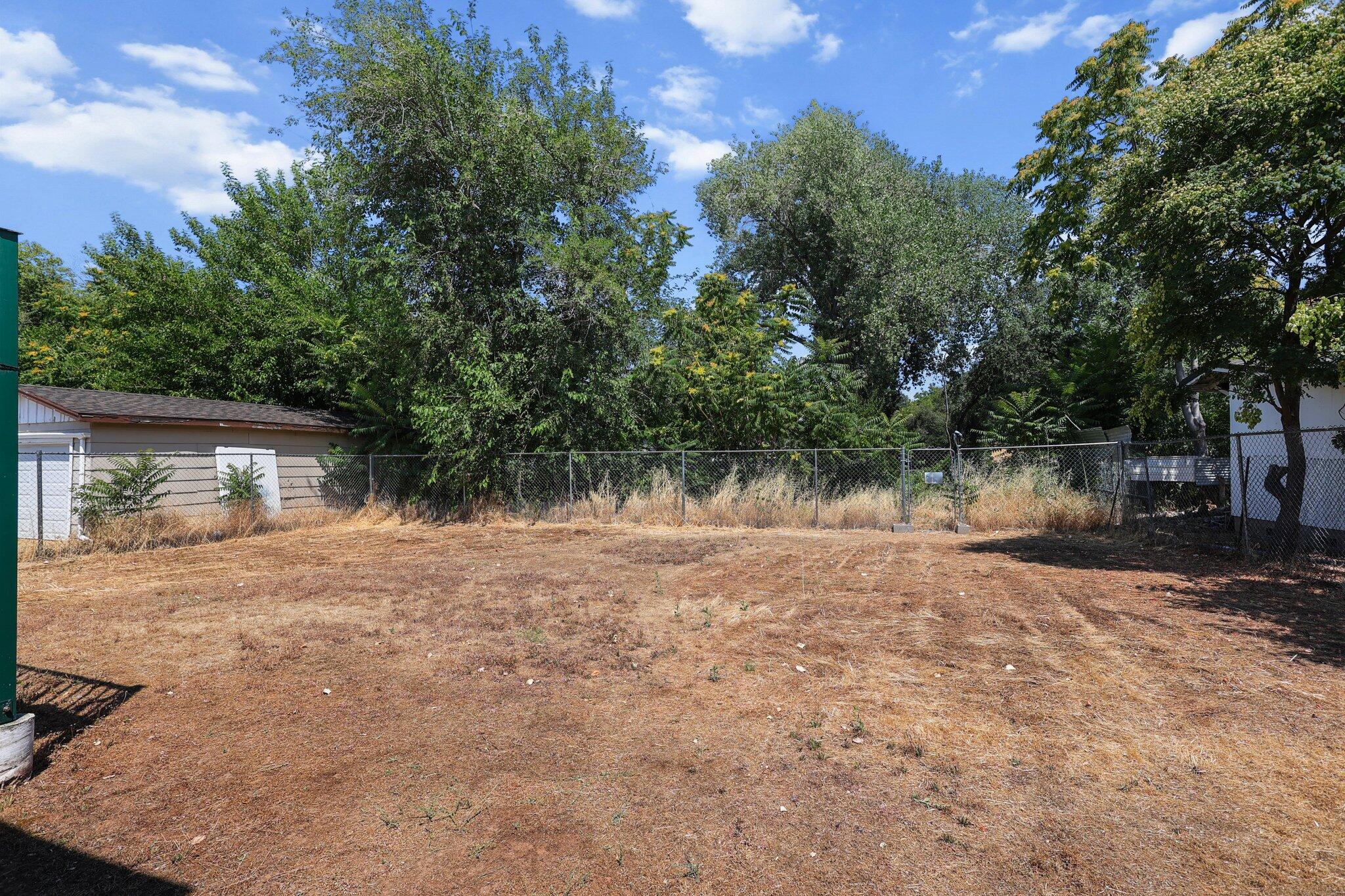762 Musick Avenue Red Bluff, CA 96080 - Photo 18 of 20 15-web-or-mls-LZ0A0135