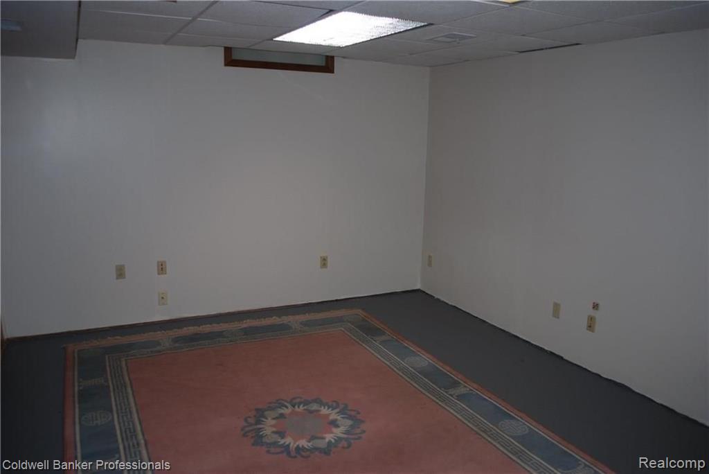 29800 Westgate Road Farmington Hills, MI 48334 - Photo 20 of 43