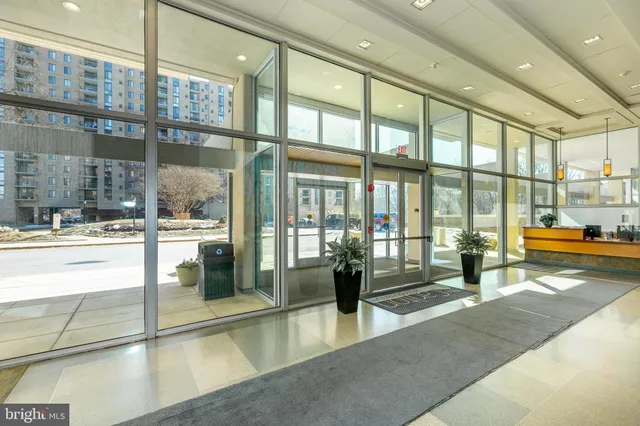 $178,000 | 4600 South Four Mile Run Drive, Unit 623, Arlington, VA 22204