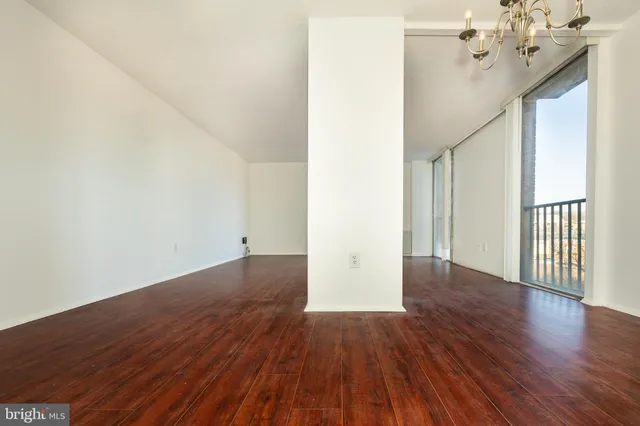 $178,000 | 4600 South Four Mile Run Drive, Unit 623, Arlington, VA 22204