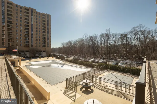 $178,000 | 4600 South Four Mile Run Drive, Unit 623, Arlington, VA 22204