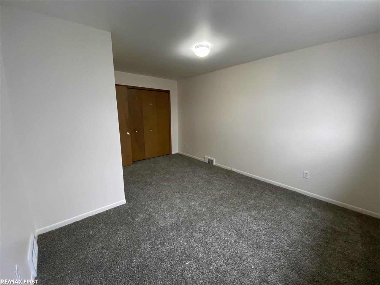 45950 Edgewater Street Chesterfield, MI 48047 - Photo 22 of 44