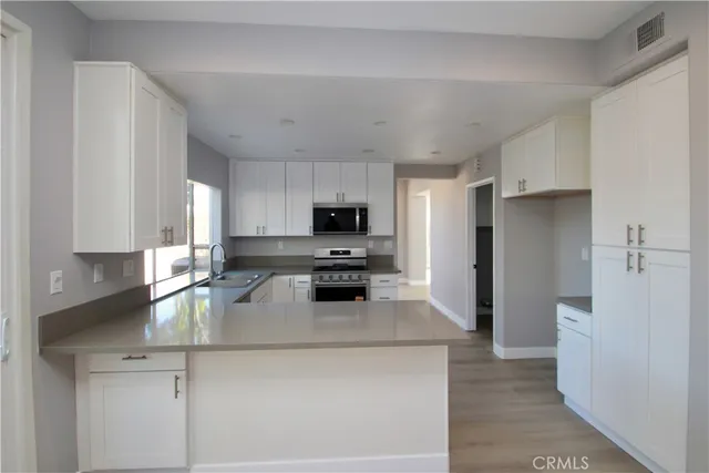 $1,700,000 | 10 Laconia, Irvine, CA 92614