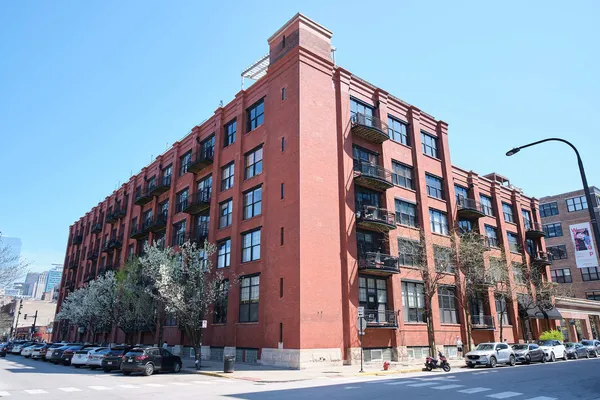 $625,000 | 1000 West Washington Boulevard, Unit 446, Chicago, IL 60607