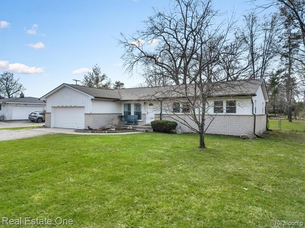 48737 Dequindre Road Rochester Hills, MI 48307 - Photo 4 of 39