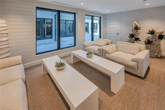 $12,000 | 1125 Central Avenue, Unit 373, Naples, FL 34102