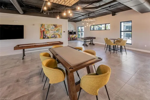 $12,000 | 1125 Central Avenue, Unit 373, Naples, FL 34102