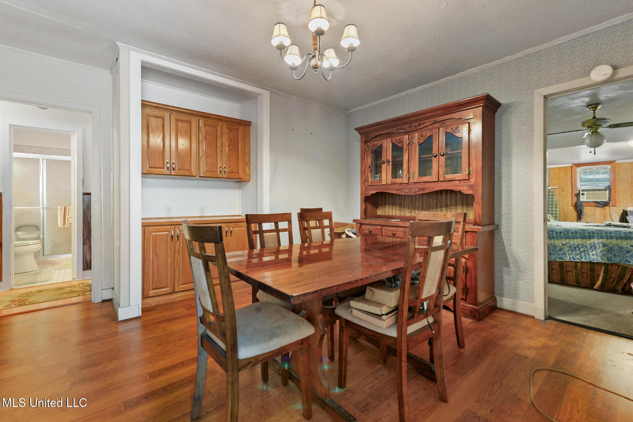 1772 Pass Road Biloxi, MS 39531 - Photo 10 of 21 010