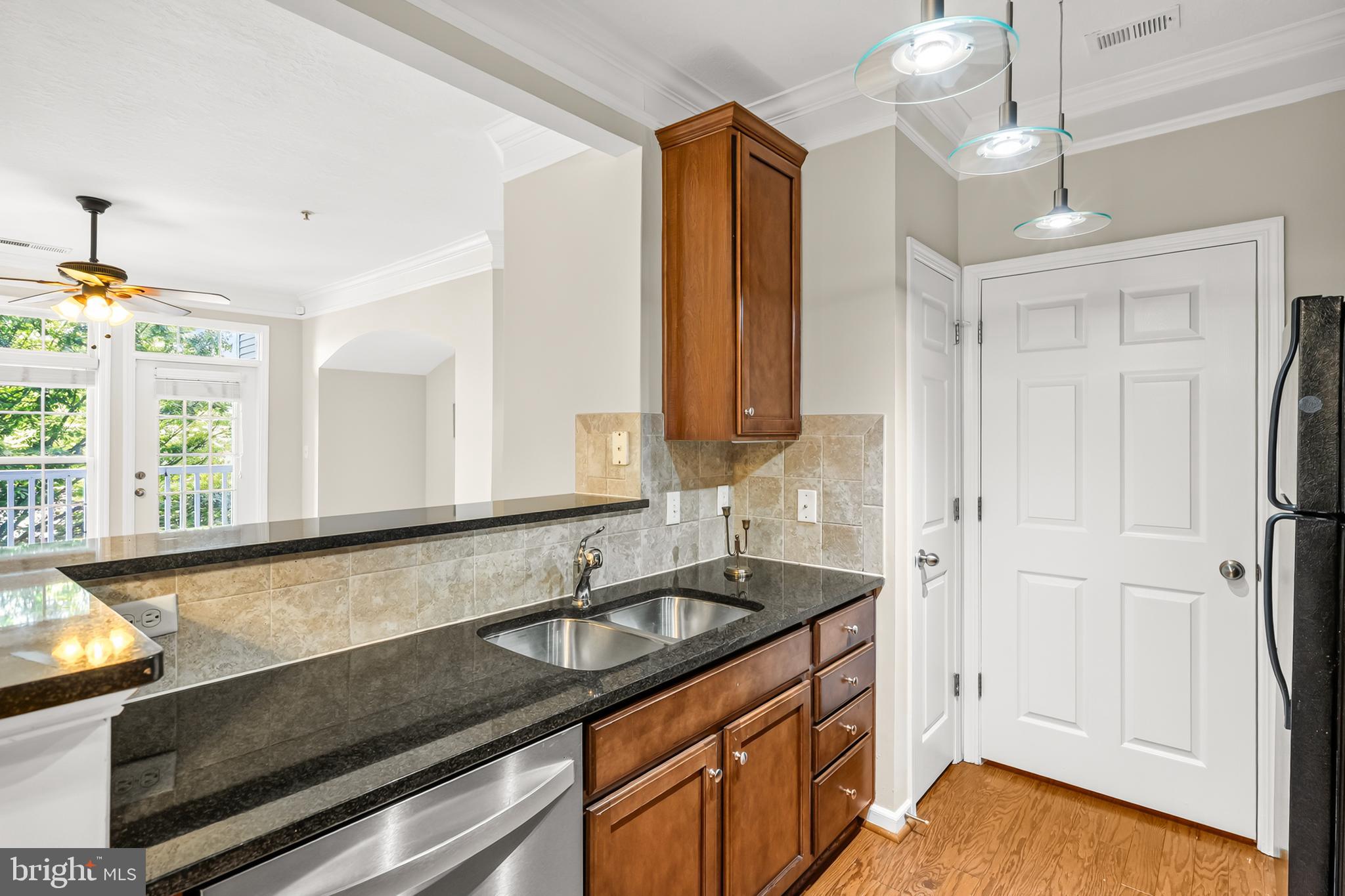 514 Sunset View Terrace Southeast, Unit 207 Leesburg, VA 20175 - Photo 17 of 51