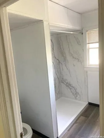 $1,400 | 2101 East Trinity Street, Victoria, TX 77901