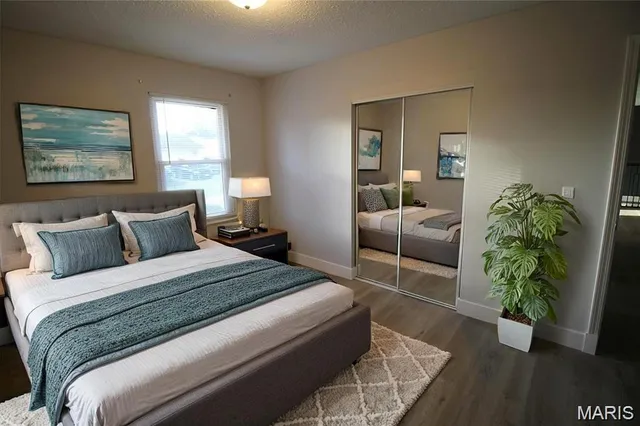 $325,000 | 1504 Ticonderoga Drive, St. Peters, MO 63376