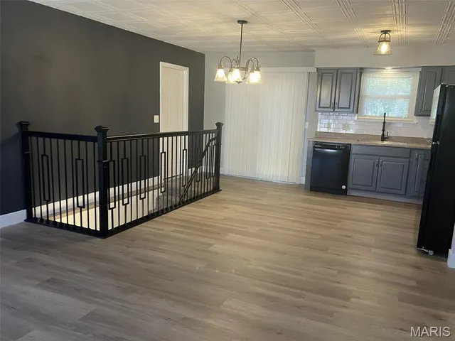 $325,000 | 1504 Ticonderoga Drive, St. Peters, MO 63376