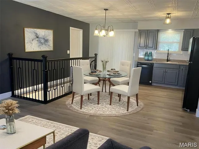 $325,000 | 1504 Ticonderoga Drive, St. Peters, MO 63376