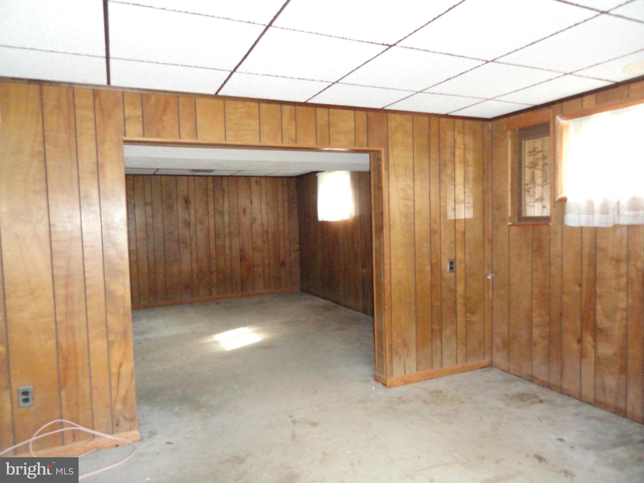 7322 Jervis Street Springfield, VA 22151 - Photo 14 of 23 Family Room