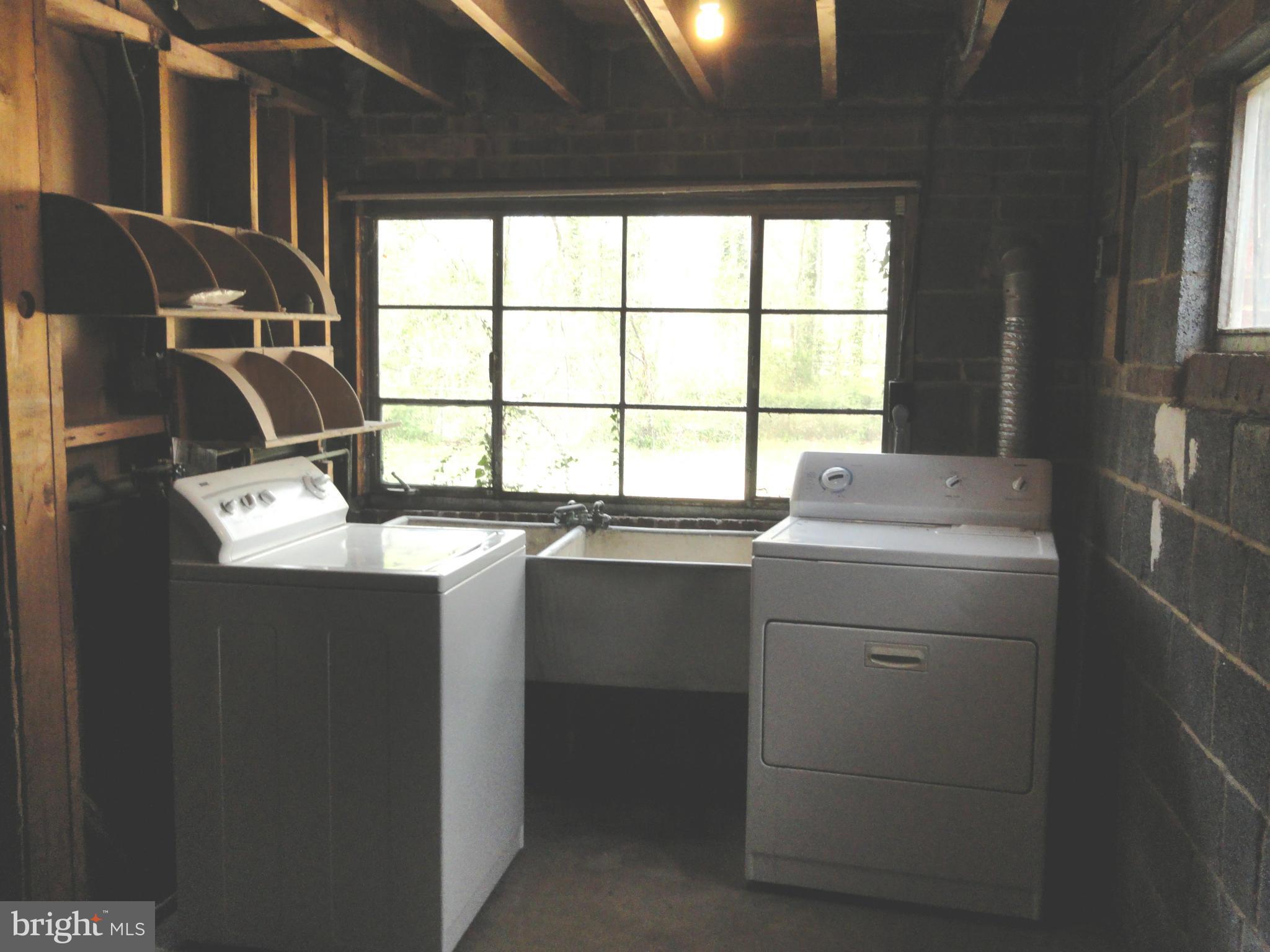 7322 Jervis Street Springfield, VA 22151 - Photo 21 of 23 Basement Laundry Area with separate wash sink