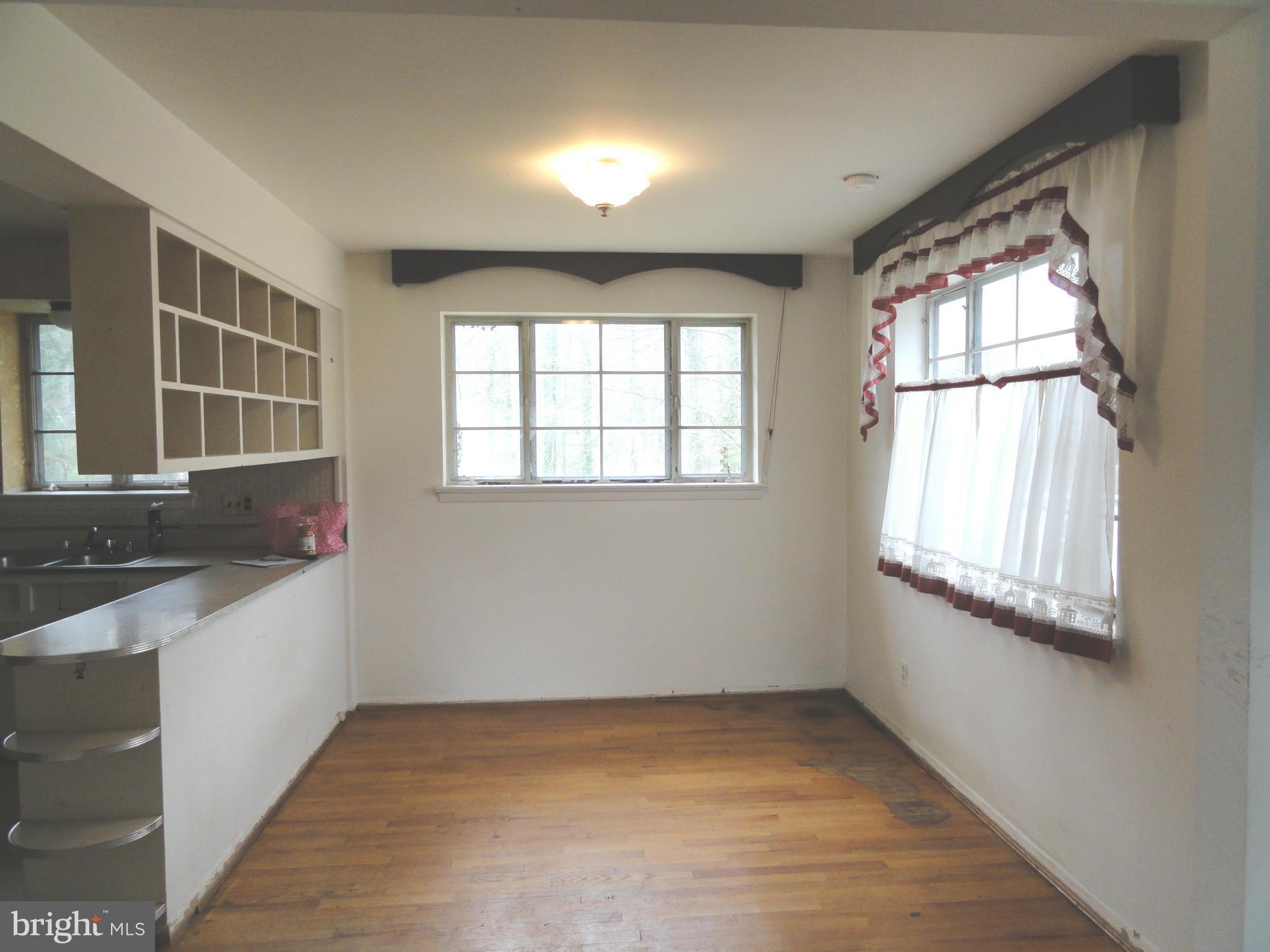 7322 Jervis Street Springfield, VA 22151 - Photo 6 of 23 Dining Room