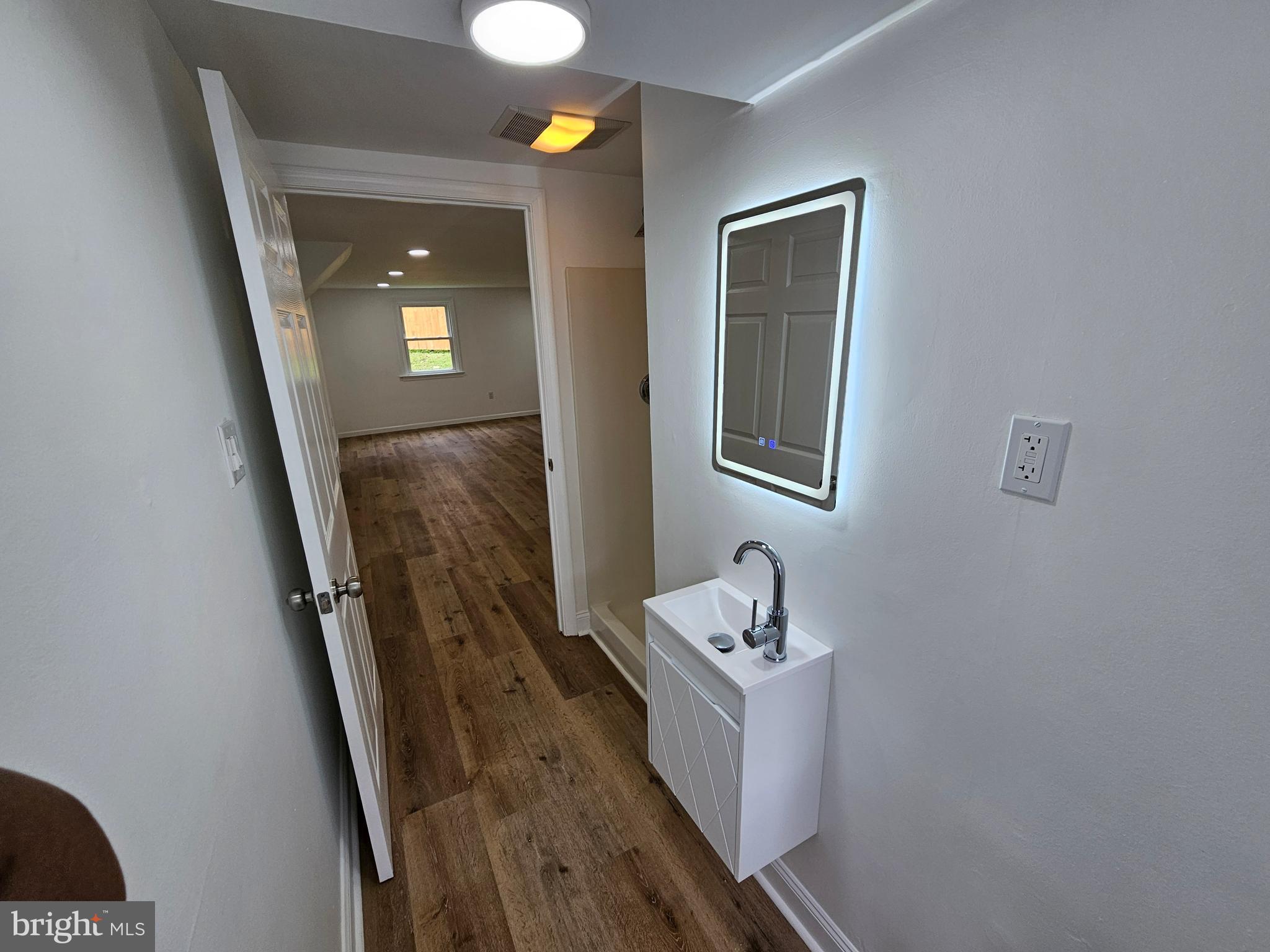 2921 Senak Road Abington, PA 19001 - Photo 34 of 68