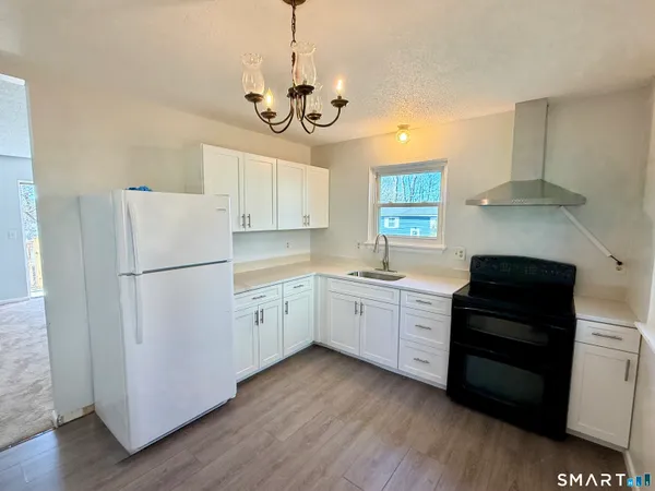 $1,950 | 84 Wilmot Street, Torrington, CT 06790