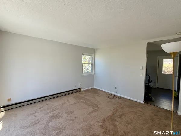 $1,950 | 84 Wilmot Street, Torrington, CT 06790