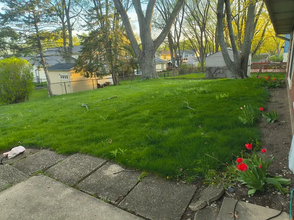 $3,250 | 1355 Blair Lane, Hoffman Estates, IL 60169