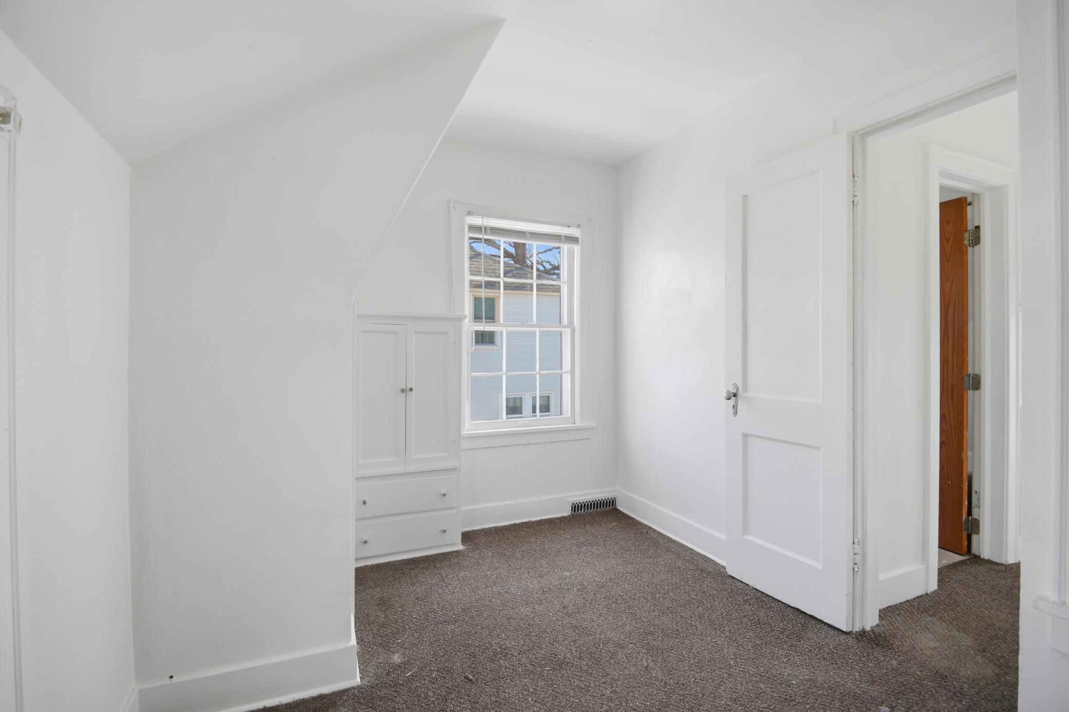 1109 5th Avenue Northwest Austin, MN 55912 - Photo 12 of 22