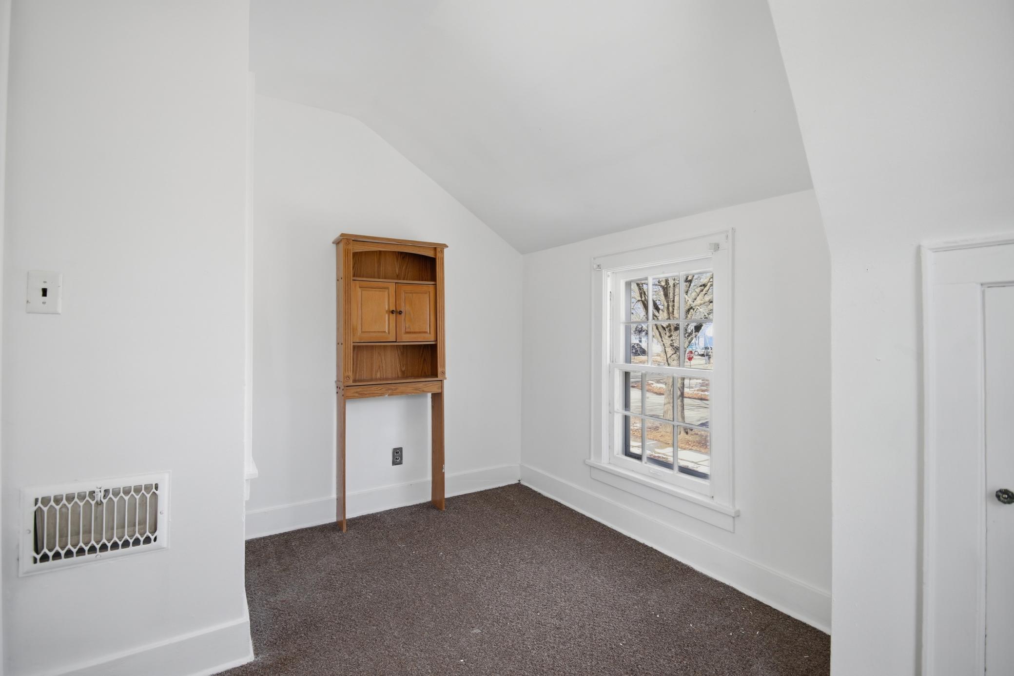 1109 5th Avenue Northwest Austin, MN 55912 - Photo 13 of 22